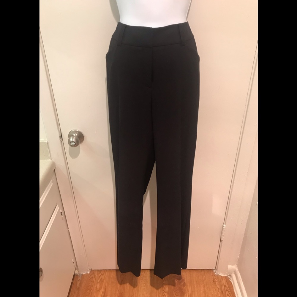 AK Anne Klein straight leg stretch black low rise pants/ slacks.